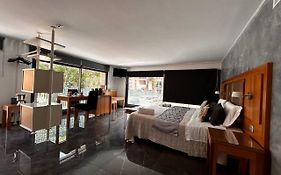 Kefa Suite